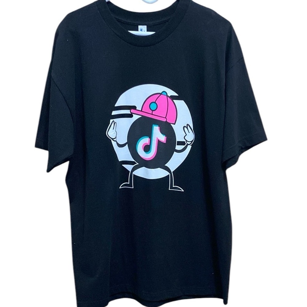 Black tic toc Tee with Fun Graphic XL